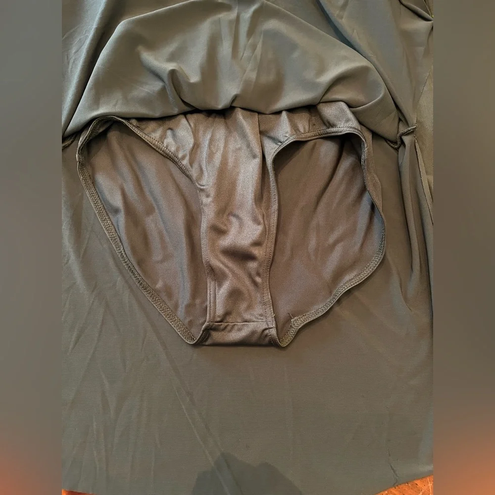 Weissman Green O-Ring Poet Sleeve Dress Dance Costume - Medium Adult - Picture 8 of 14